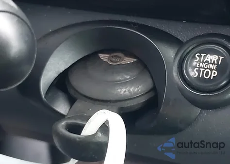 2009 Mini Cooper S z USA, uszkodzony, nr VIN WMWMF73579TT97344